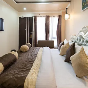 Bed & Breakfast Shree Ganesha Palace Near Kashi Vishwanath Temple