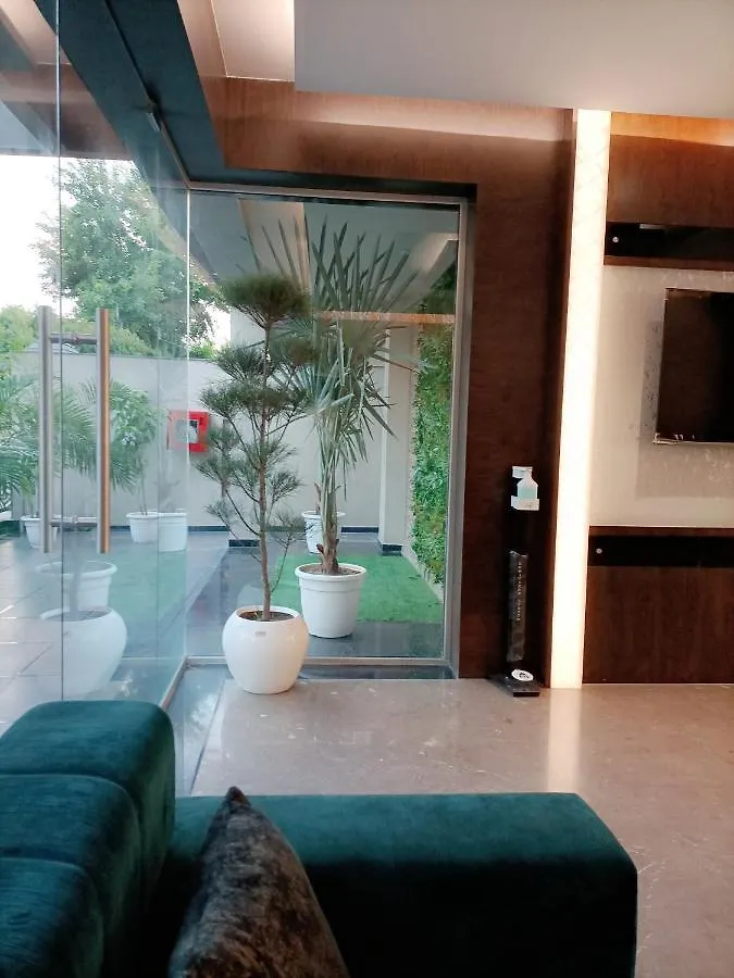 Hotel Royal Livin Varanasi