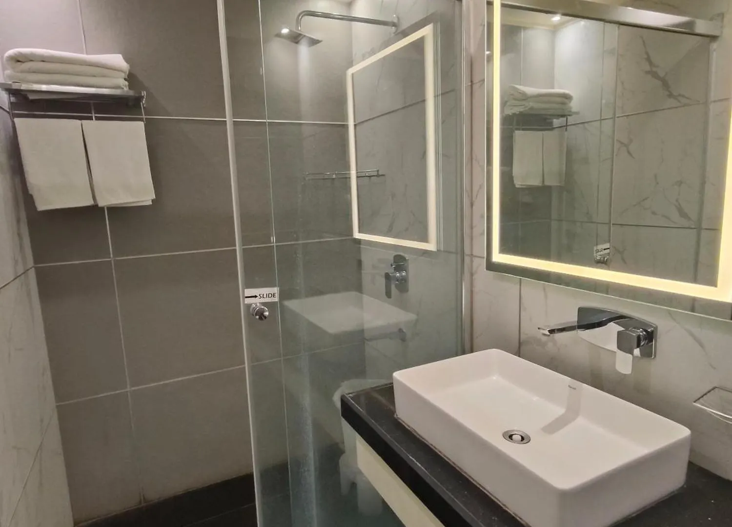 Hotel Royal Livin Varanasi
