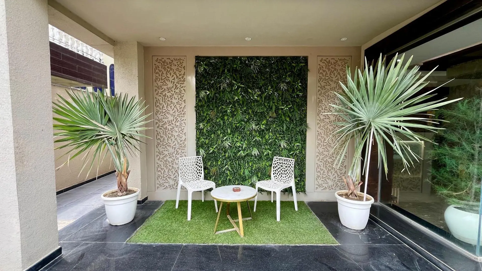 Hotel Royal Livin Varanasi